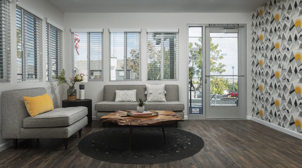 Apartments for Rent in Lakewood, CO Vista at Trappers Glen